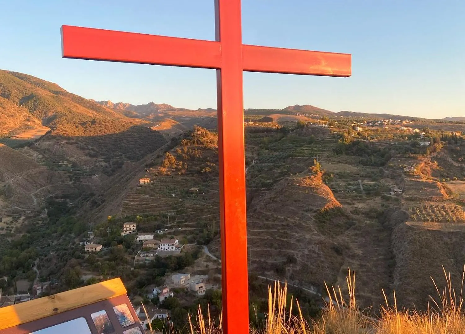 Increible Atico Centro Monachil 아파트